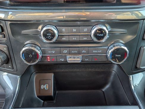 Certified 2022 Ford F150 XLT w/ Equipment Group 302A High image 26