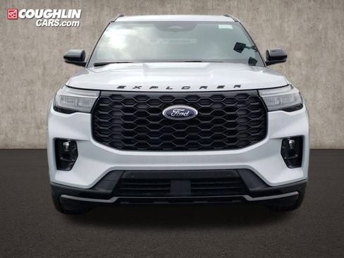 New 2026 Ford Explorer ST-Line w/ ST-Line Street Pack image 2