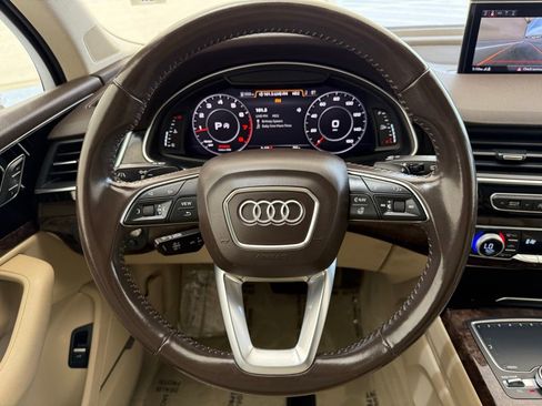 Used 2018 Audi Q7 3.0T Prestige AWD/4WD image 11