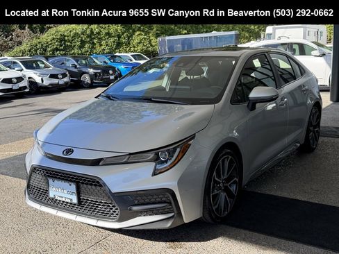 Used 2021 Toyota Corolla SE w/ SE Premium Package image 4