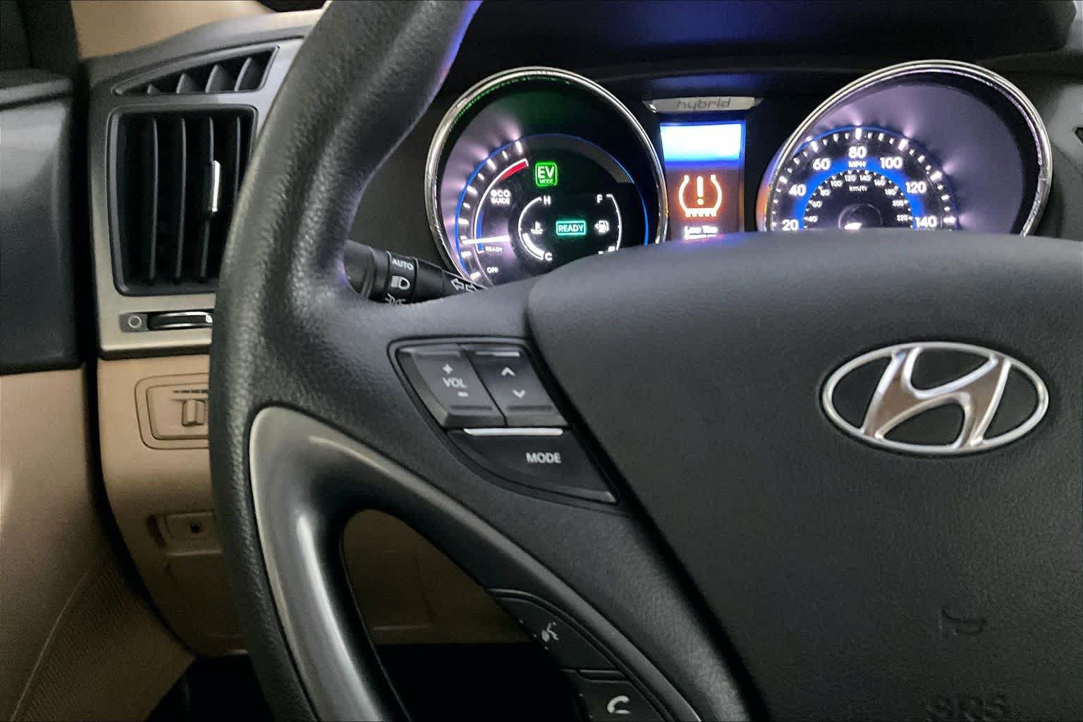 Used 2013 Hyundai Sonata Hybrid FWD image 22