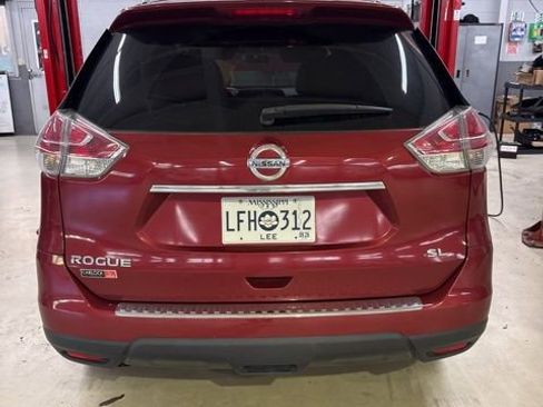 Used 2015 Nissan Rogue SL w/ SL Premium Package image 5