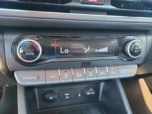 Used 2022 Hyundai Kona SEL w/ Convenience Package FWD image 13