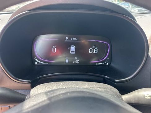 Certified 2025 Kia Soul LX w/ LX Technology Package FWD image 19