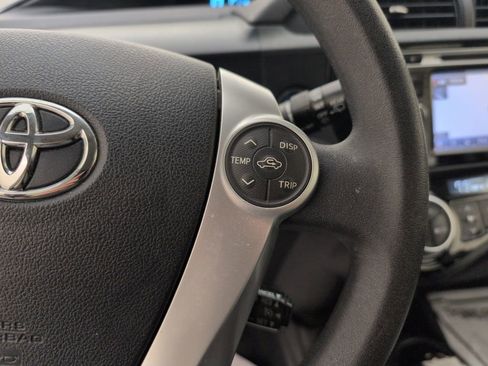 Used 2016 Toyota Prius C Three image 33