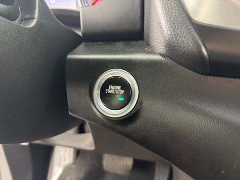 Used 2020 GMC Terrain SLE image 19