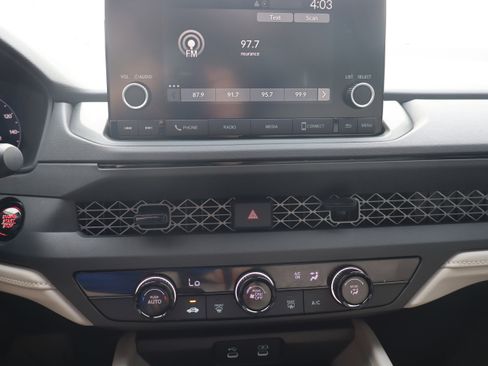 Used 2025 Honda Accord LX image 17