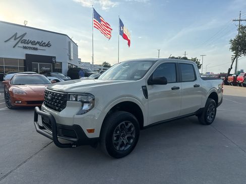 Used 2025 Ford Maverick XLT w/ Equipment Group 302A AWD/4WD image 1