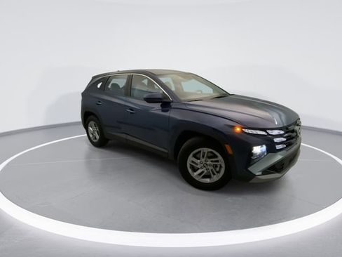 Certified 2026 Hyundai Tucson SE FWD image 8