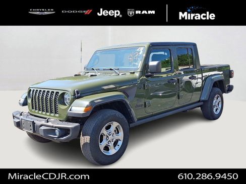 Certified 2021 Jeep Gladiator Sport image 3