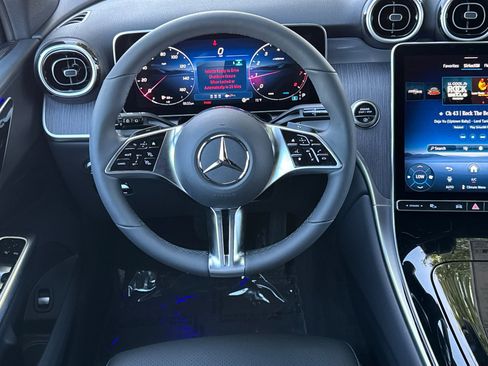 New 2026 Mercedes-Benz GLC 300 4MATIC image 14