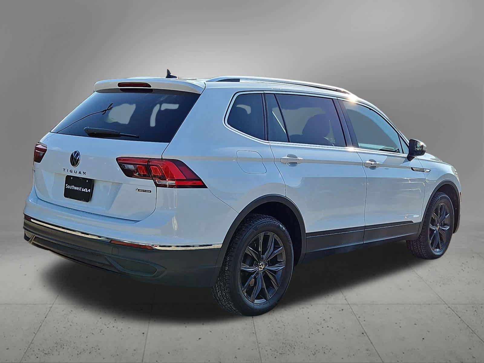 Used 2024 Volkswagen Tiguan SE AWD/4WD image 7