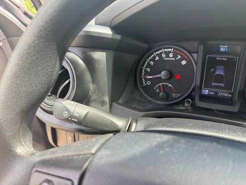Used 2023 Toyota Tacoma SR AWD/4WD image 30
