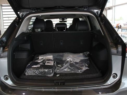 New 2026 Volkswagen Tiguan SE AWD/4WD image 30