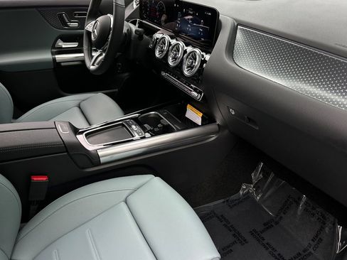 New 2026 Mercedes-Benz GLA 250 image 8