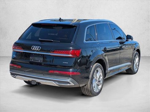 Used 2023 Audi Q7 2.0T Premium w/ Convenience Package image 5