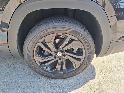 Used 2022 Volkswagen Atlas SE image 24