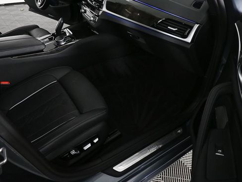 Used 2022 BMW 540i w/ Premium Package RWD image 21