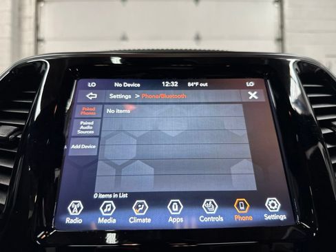 Used 2022 Jeep Cherokee Limited AWD/4WD image 33