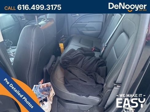 Used 2021 Chevrolet Colorado Z71 AWD/4WD image 11