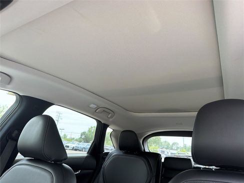 Used 2024 INFINITI QX50 Luxe AWD/4WD image 21