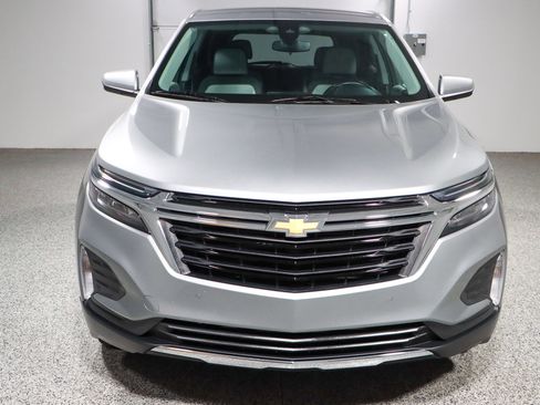 Used 2023 Chevrolet Equinox LT image 4