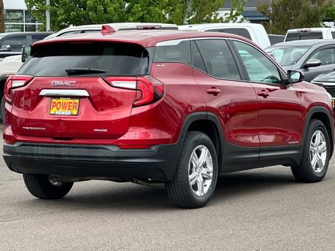 Used 2022 GMC Terrain SLE AWD/4WD image 4