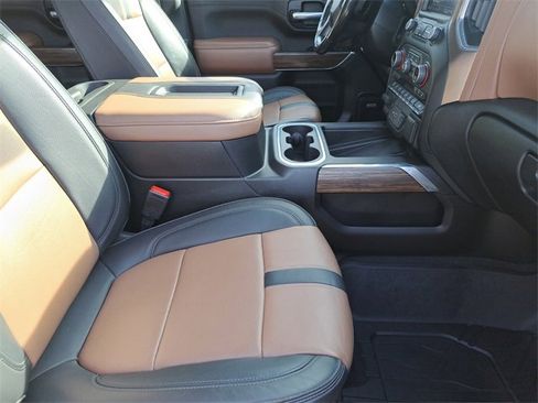 Used 2022 Chevrolet Silverado 2500 High Country w/ Safety Package II image 25