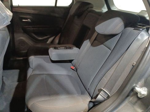 Used 2020 Chevrolet Trax LS image 22