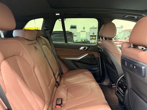 Used 2022 BMW X5 xDrive45e w/ Climate Comfort Package AWD/4WD image 27