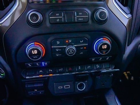 Used 2021 Chevrolet Silverado 1500 High Country w/ Safety Package II image 22