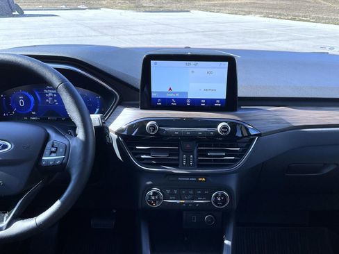 Used 2020 Ford Escape Titanium w/ Titanium Premium Package 2.0 image 13