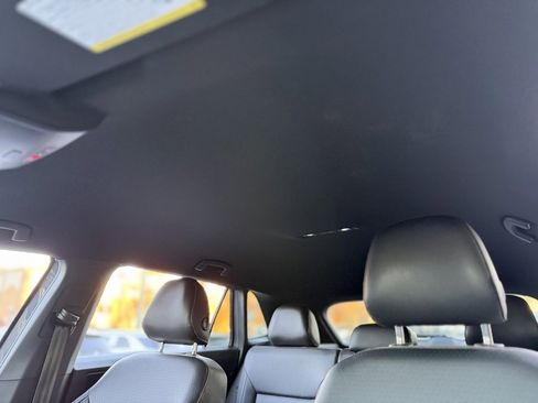 Used 2020 Volkswagen Atlas Cross Sport SE image 49