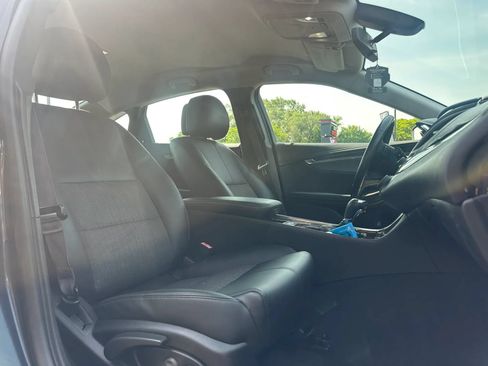 Used 2014 Chevrolet Impala LT FWD image 13