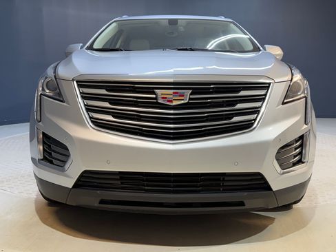 Used 2018 Cadillac XT5 Luxury FWD image 4
