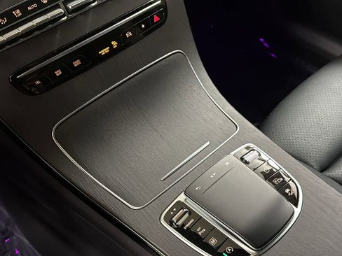 Used 2022 Mercedes-Benz GLC 300 4MATIC image 23