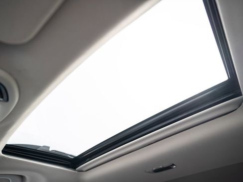 Used 2022 Subaru Outback Limited w/ Popular Package #2 image 40