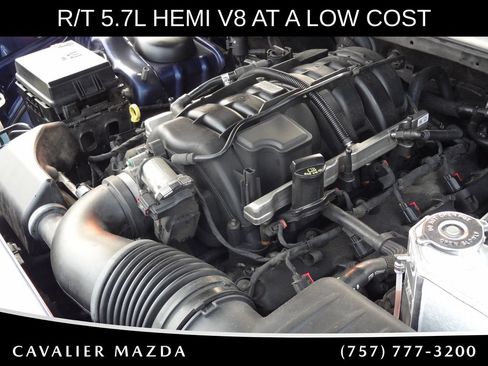 Used 2013 Dodge Challenger R/T RWD image 30