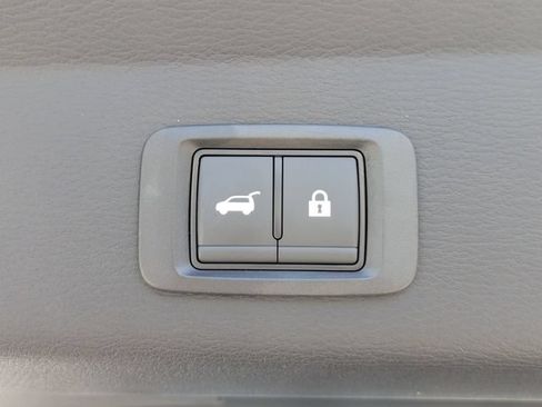 New 2026 Mitsubishi Outlander SE FWD image 14