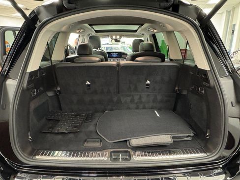 Used 2023 Mercedes-Benz GLS 450 4MATIC image 30