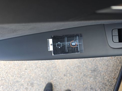 Used 2023 Tesla Model Y Long Range image 36