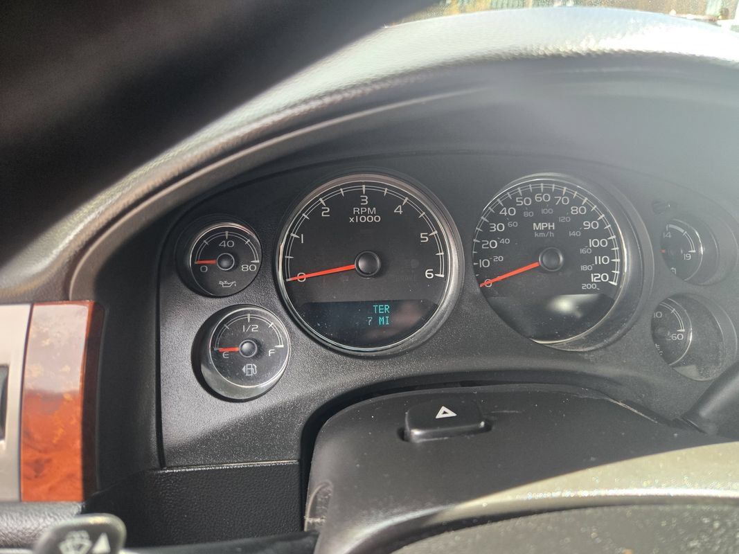 Used 2013 Chevrolet Suburban LT AWD/4WD image 18