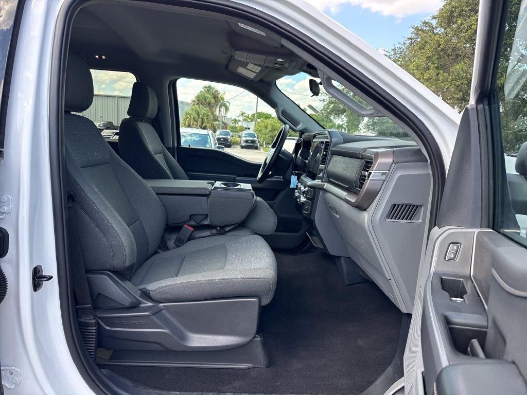 Used 2025 Ford F150 XLT w/ Equipment Group 301A Standard AWD/4WD image 26