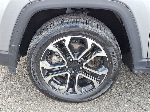 Certified 2022 Jeep Compass Limited w/ Sun and Sound Group AWD/4WD image 31