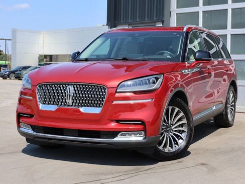 Used 2020 Lincoln Aviator Reserve w/ Equipment Group 201A image 3