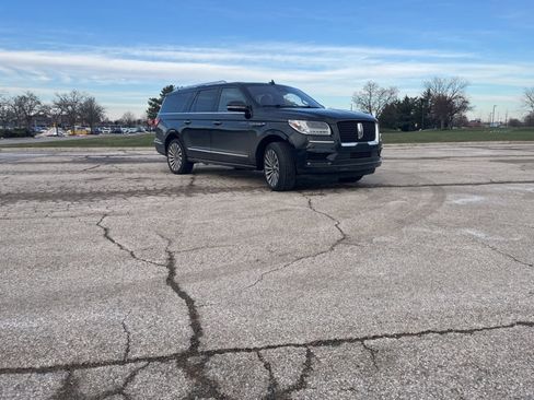 Used 2020 Lincoln Navigator L Reserve w/ Equipment Group 208A Reserve image 9