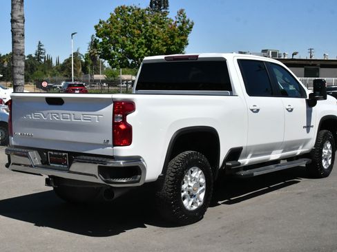 Used 2025 Chevrolet Silverado 2500 LT image 8