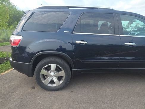 Used 2009 GMC Acadia SLT w/ Technology Package FWD image 7