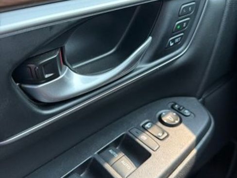 Used 2020 Honda CR-V Touring image 19