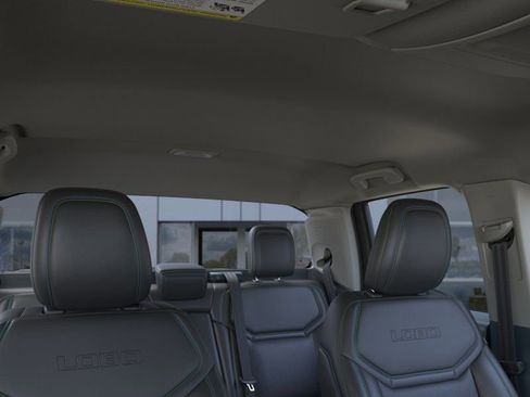 New 2025 Ford Maverick Lobo AWD/4WD image 12